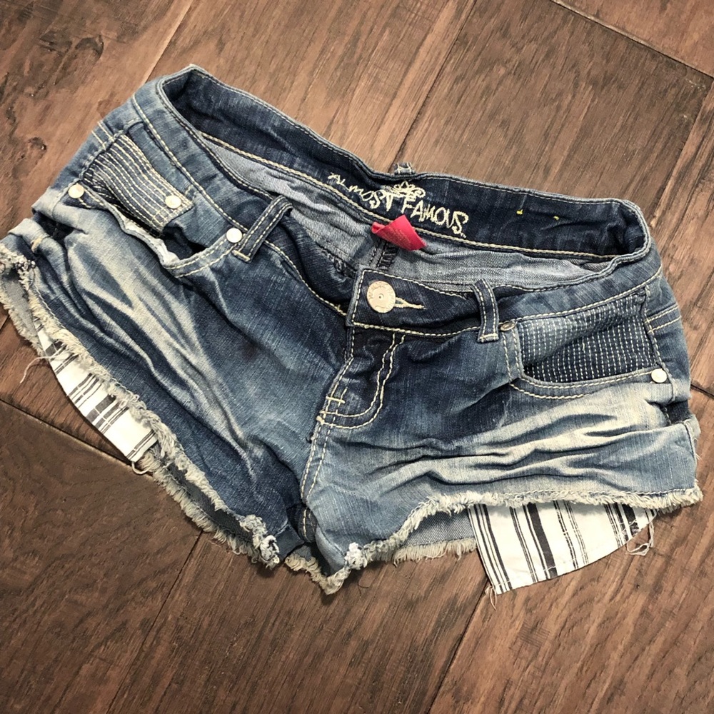 $5!! 🌟 Almost Famous Jean Shorts